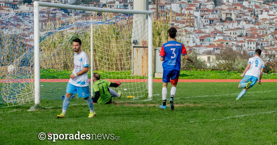 Ποδόσφαιρο | 6η αγωνιστική πρωταθλήματος Β' ΕΠΣΘ | Α.Ο. Σκοπέλου - Πανιώνιος Ν.Ι. 3-0