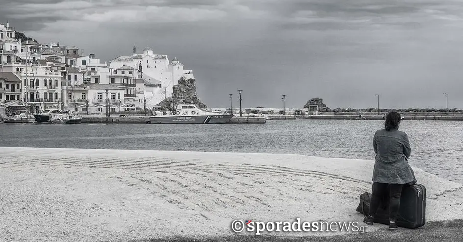 Λιμάνι Σκοπέλου | Αναμονή ταξιδιώτη